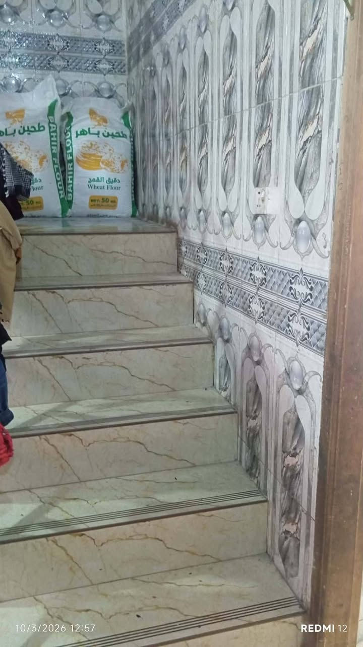 بيت 140متر طابقين اصلاح زراعي حي العسكري شارع 80 الشراي يتصل على الرقم ***********
