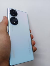 هونر ٧٠ • ذاكرة ٥١٢ • كامره ٢٠٠