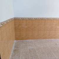 حي سومر • ١٠٠م • كراج سيارة