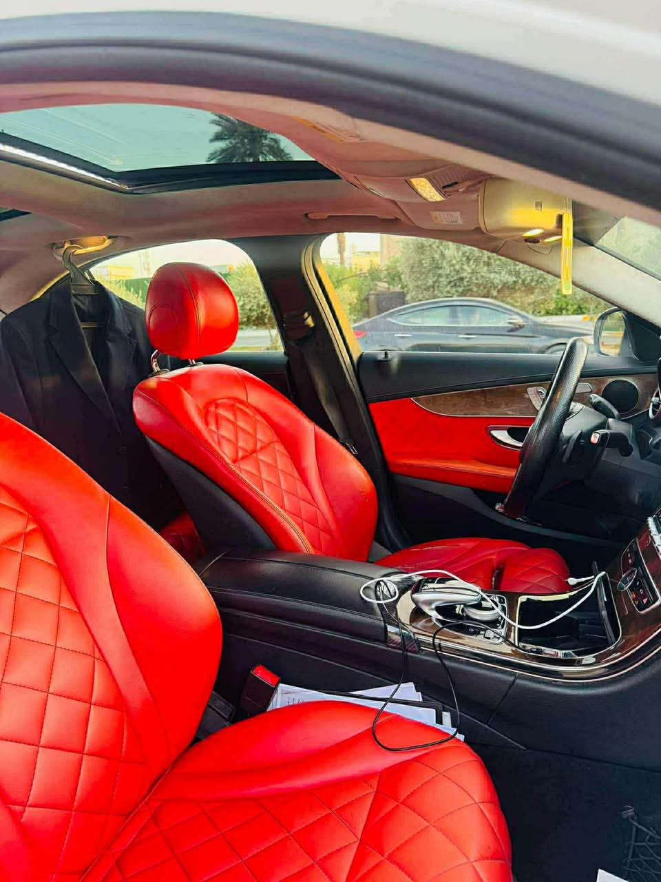 ‏بسم الله الرحمن الرحيم 

Mercedes Benz C300 2016 

للبيع او مراوس🔥🔥

‏ سيارة فولل فول مواسافات معروف ￼ كير محرك بشرط ما مفتوح سيارة جاهز بدون نواقس 

مكان اربيل ***********￼ أربيل, العراق
