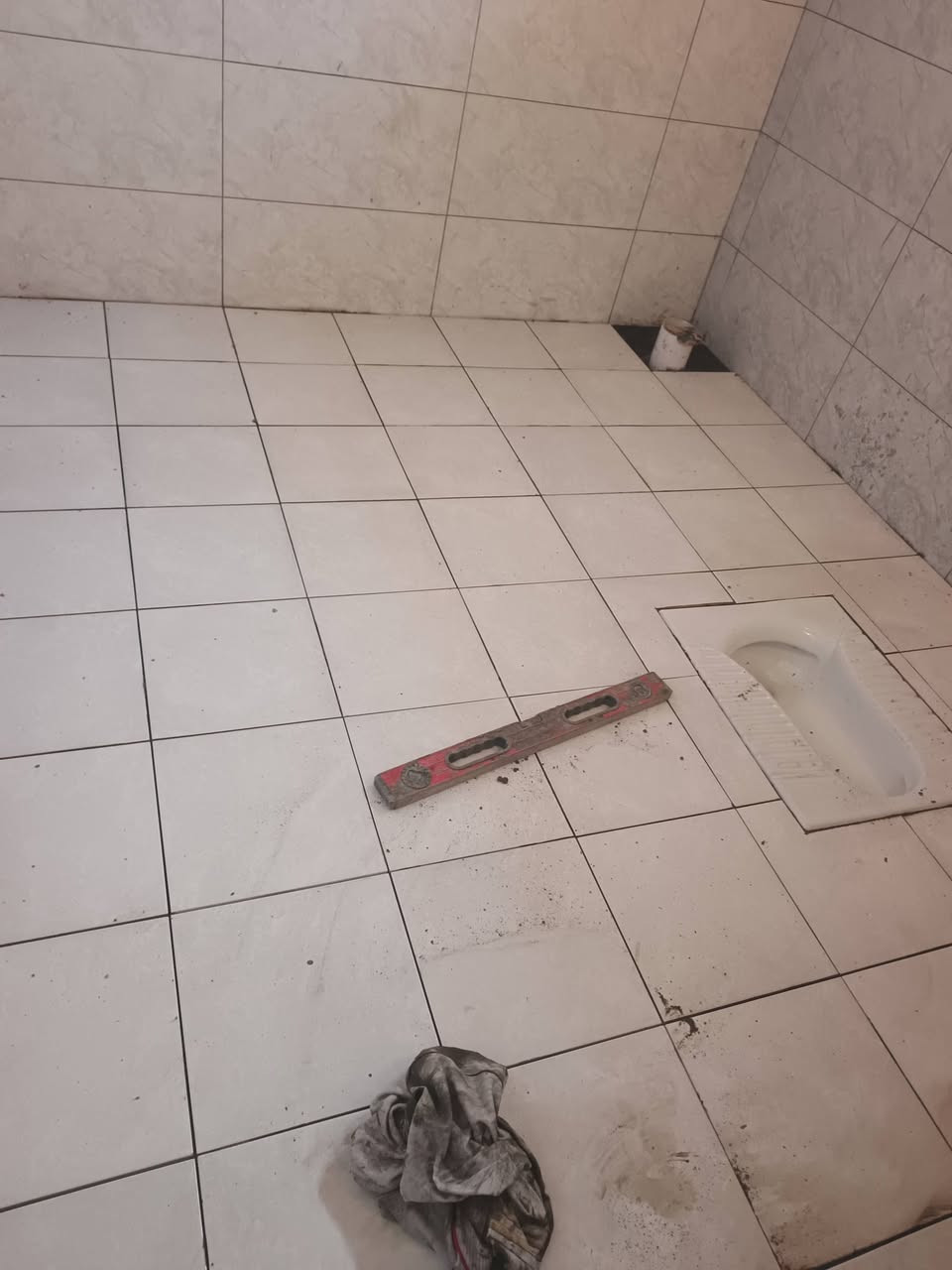 تطبيك سيراميك درجه اوله شرط تسليم مهندس ‏‪***********‬‏
