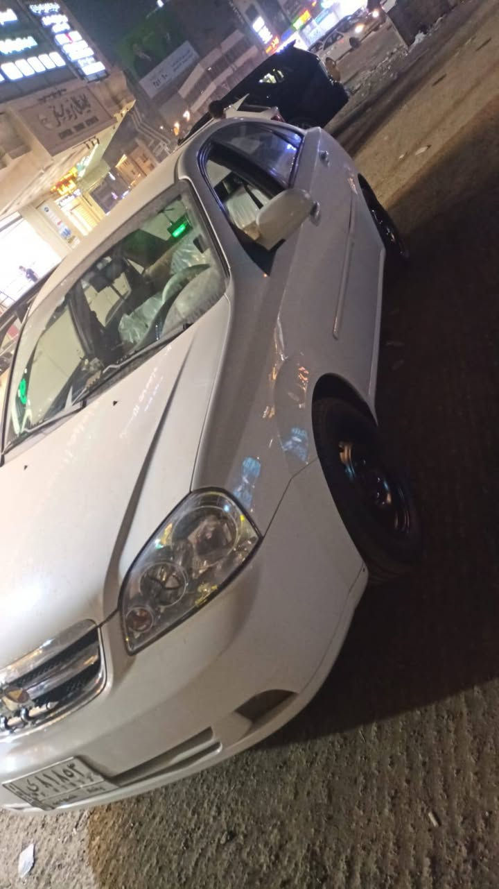 السلام عليكم
اوبترا موديل 2012 
للبيع بيها جاملغ امامي مصبوغ بدون دواخل يعني مو حادث 
عنوان بغداد شارع فلسطين الاتصال ***********
