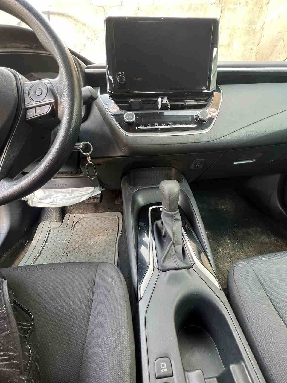 للبيع كورلا 2024 فئة LE
وارد أمريكي
السيارة بيها ضرر سابق (لغد) وتم تصليحه تصليح كامل وبشغل نظيف، حالياً السيارة بحالة ممتازة وما بيها أي مشاكل.
المكينة، القير، الشاصي والفحص كلها تمام.
الاستخدام خفيف وكل شي يشتغل بشكل طبيعي.

للبيع او المراوس حسب القناعة
السعر مناسب وقابل للنقاش 
الاتصال على الرقم ***********
