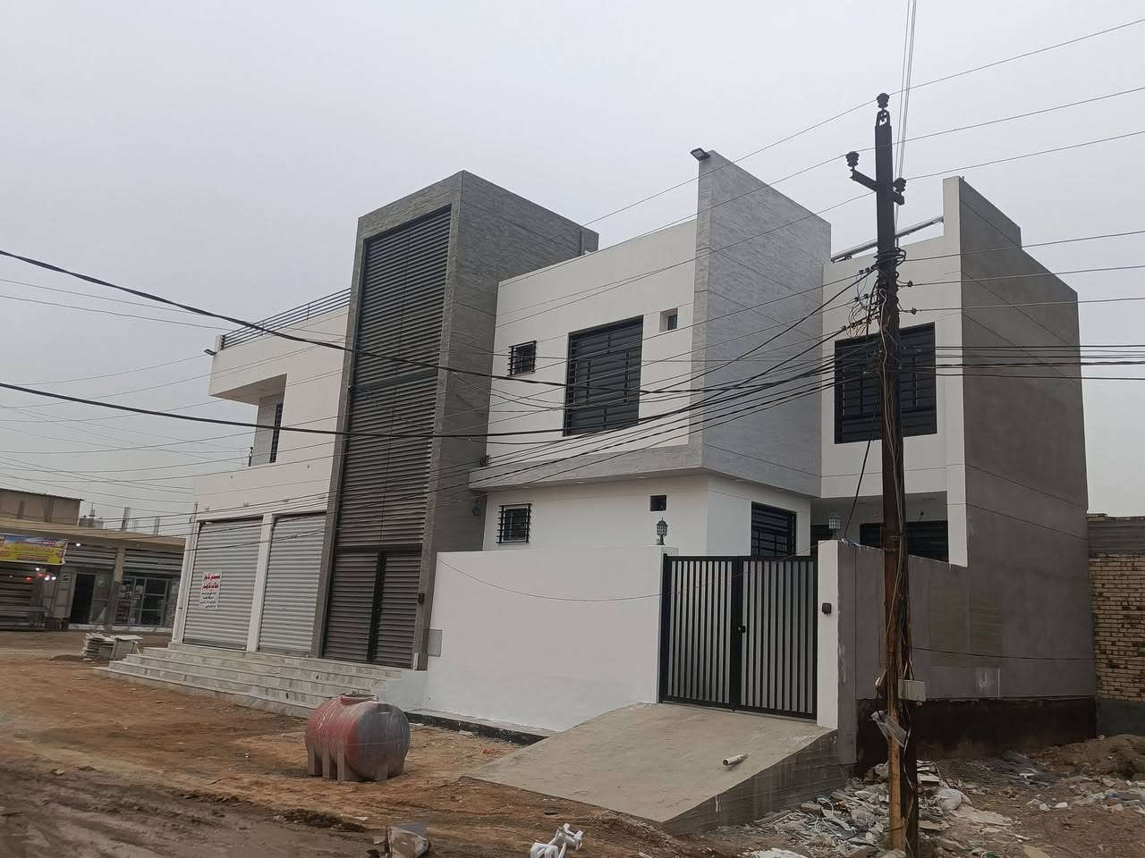 (بًسِـمً أّلَلَهّ أّلَرحًمًنِ أّلَرحًيِّمً)  

   ﴿ وٌتٌـوٌکْلَ عٌلَى أّلَلَهّ وٌکْفُـى بًأّلَلَهّ وٌکْيِّلَأّ ﴾

.....  شقق للايجار محلات للايجار كهرباء على مدار 24ساعه متوفره كافة الخدمات  الاستفسار مراسله الصفحه او الاتصال على الرقم التالي ⬇️

‏‪***********‬‏ /ابو فهد 

***********

#الموقع تاجيه قرب حسينية قمر بني هاشم  طريق حله نجف
