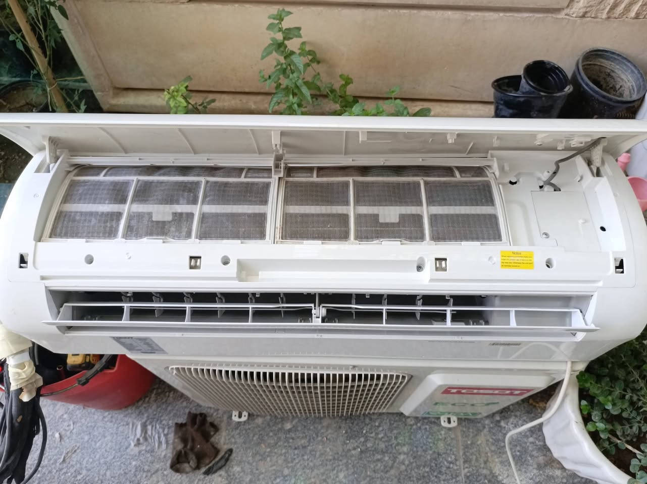 السلام عليكم سبلت توسوت 1طن نضيف جدااا وستعمال قليل جميع غراضة كاملة بواري ريمونت مكفول من كلشي غازة كامل اي تصليح مابي ع وضع شركة  للبيع عنوان بغداد السيدية تقاطع الدرويش *********** سعر 300 وبي مجال
