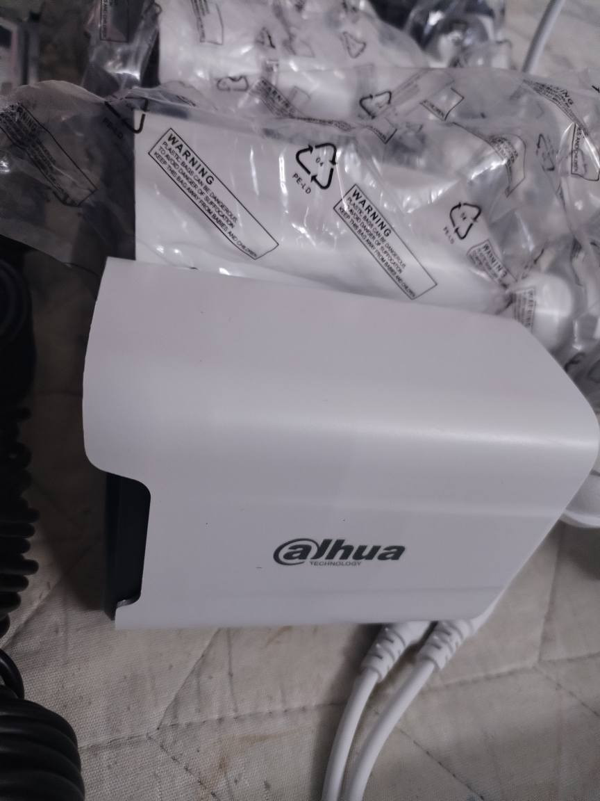 مجموعة كامرات مراقبة كاملة وجديدة ما مستخدم مع ذاكرة 500 سعر 95 نهاية الي يريدهن يحجزهن خاص حلة, بابل


**إذا كنت صاحب هذا الإعلان وتريد حذفه لأي سبب، رجاءا أرسل رسالة إلى الدعم الفني**