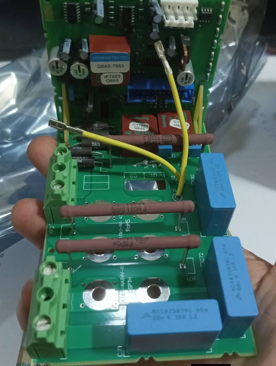 كل قطعه بكارتون
الي يفيدنه ينطيني سعر معقول وبالعافية


**إذا كنت صاحب هذا الإعلان وتريد حذفه لأي سبب، رجاءا أرسل رسالة إلى الدعم الفني**