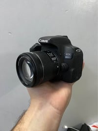 كانون 800D • شاشة لمس قلاب • عدسة 18-55