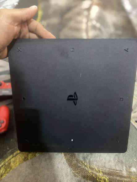 السلام عليكم بلي4 سلم  اونلاين 500 كيكه جهاز نضافه100‎%‎ اشتريته كامل وما استعملته بسبب الشغل 
كامل ملحقات 
كارتونه
كيبلhd
كيبل تشغيل 
واير شحن 
يوبي اس 
جوستك عدد ثنين 
جهاز ما مفتوح بعده عل وضع الشركه  
سعره225 مكاني بغداد الدوره ابو دشير 
***********
