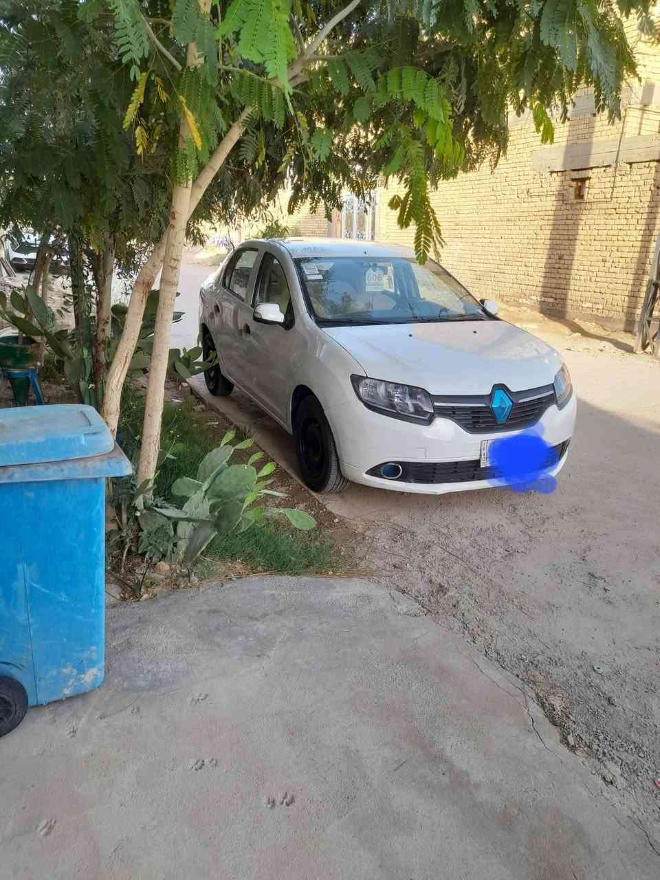 رينو موديل ١٦ محرك كير حداديه جاهزه تبريد كبريسر ضعيف مكفوله من العيب الشرعي والكص والنقل والضربه بيها رشات صبغ بسيطه حره تحويل مباشر مكانه الناصرية ملاحظة اني مكلف بالنشر لاترسلني اتصل على صاحبه رقمه ***********
