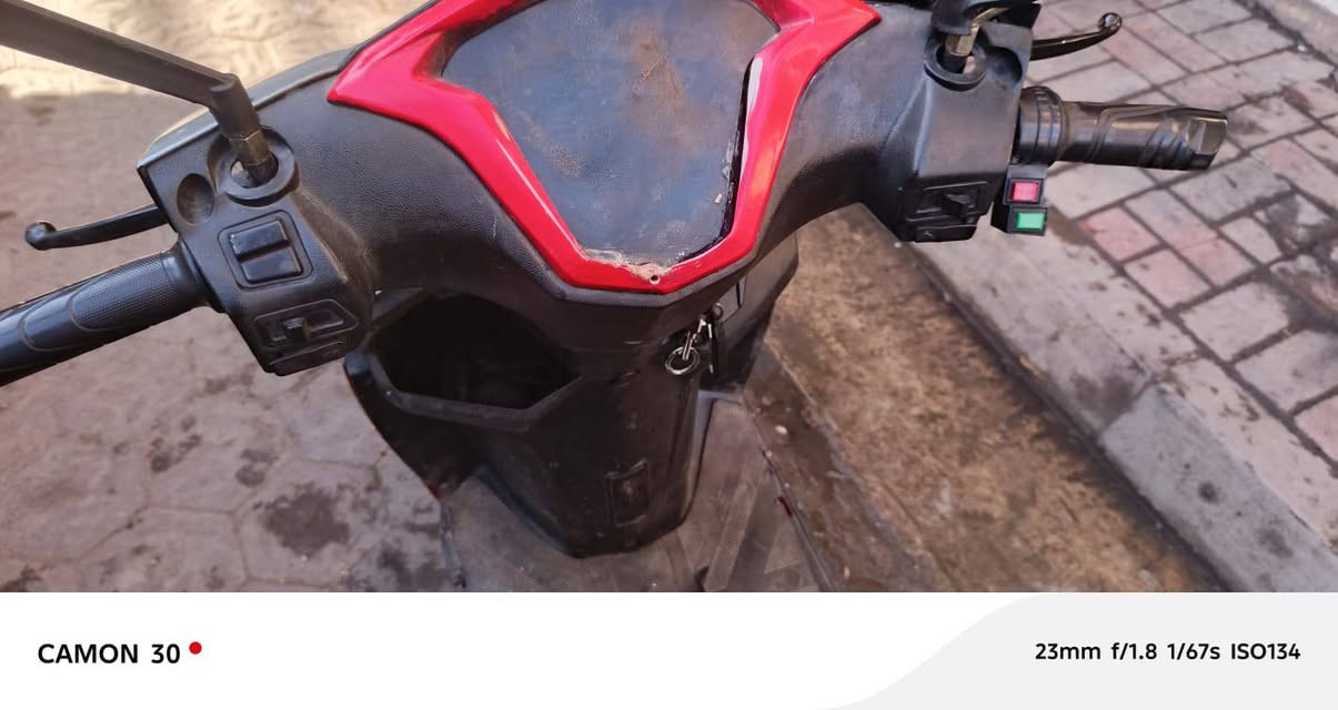 دراجه شحن للبيع بطاريات يقرن 11  نضافة الگشر 70%
السعر 450 بي مجال بسيط 
للتواصل: ***********
