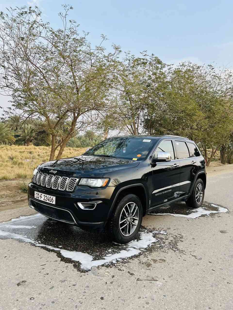 جيب للبيع موديل 2018 امريكي رقم بغداد بسمي 

موصفات كشنات جلد تدفئه وتبريد امامي وخلفي 

كشنات كهرباء و غزن ميموري جنطه كهرباء ⚡️ 

شاره بل مري كامره دواره رادار جانبي إطفاء ذاتي 

تشغيل عن بعد بيه بعد هواي موصفات معروفه 

مكينه وكير وحدادي وتخم تاير مكفولات !!!!

حادثه جملغ وبنيد بدون دواخل ماشيه 100 

مكاني بابل مركز المدينه رقم الهاتف 

‭0789 105 5225‬

‭0772 689 2133‬
