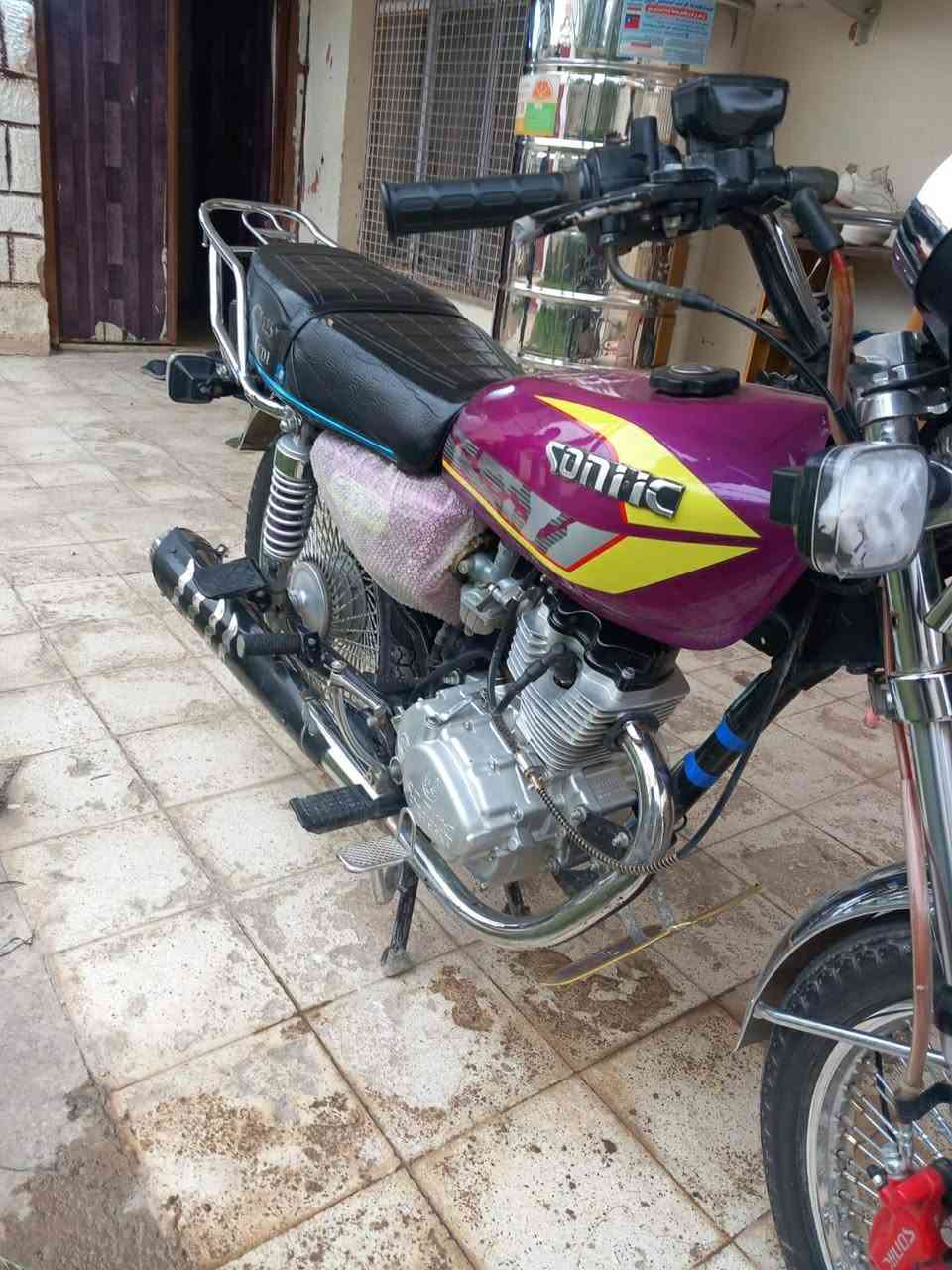 سلام عليكم دراجه تايكر للبيع موديل 24 اوراق أصولي عدد 4المكان شهربان المقدادية السعر 625 شبيهة مجال حك الجيه***********
