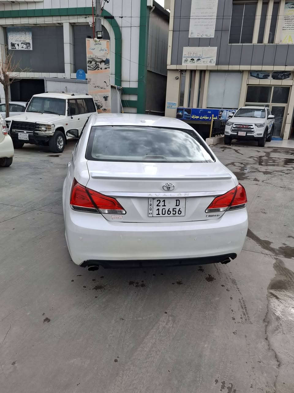 السعر165 بيها مجال بسيط *
*للبيع*تويوتا افلون2011 وارد خليجي 
 رقم سليمانية شرط التحويل  ،مكينة 6 سلندر  3.5 ،مكينة گير  شرط ممفتوح المحرك حدادية بالكارتون سيارة جديدة بمعنى الكلمة 
السيارة فول مواصفات limited 
ملاحظة /السيارة بيها ثلاث قطع بدون دواخل
مكان السيارة/ سليمانية/كلار
للأستفسار  الاتصال على هذا الرقم او واتس اب***********
