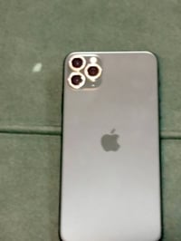 ايفون • موبايل • بدون تفاصيل