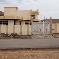 💥💥🏠 #بيت_للبيع 🏠 💥💥 🏠 بيت + 3 🏘️ محلات مساحه 550م طابو صرف بناء جديد و...