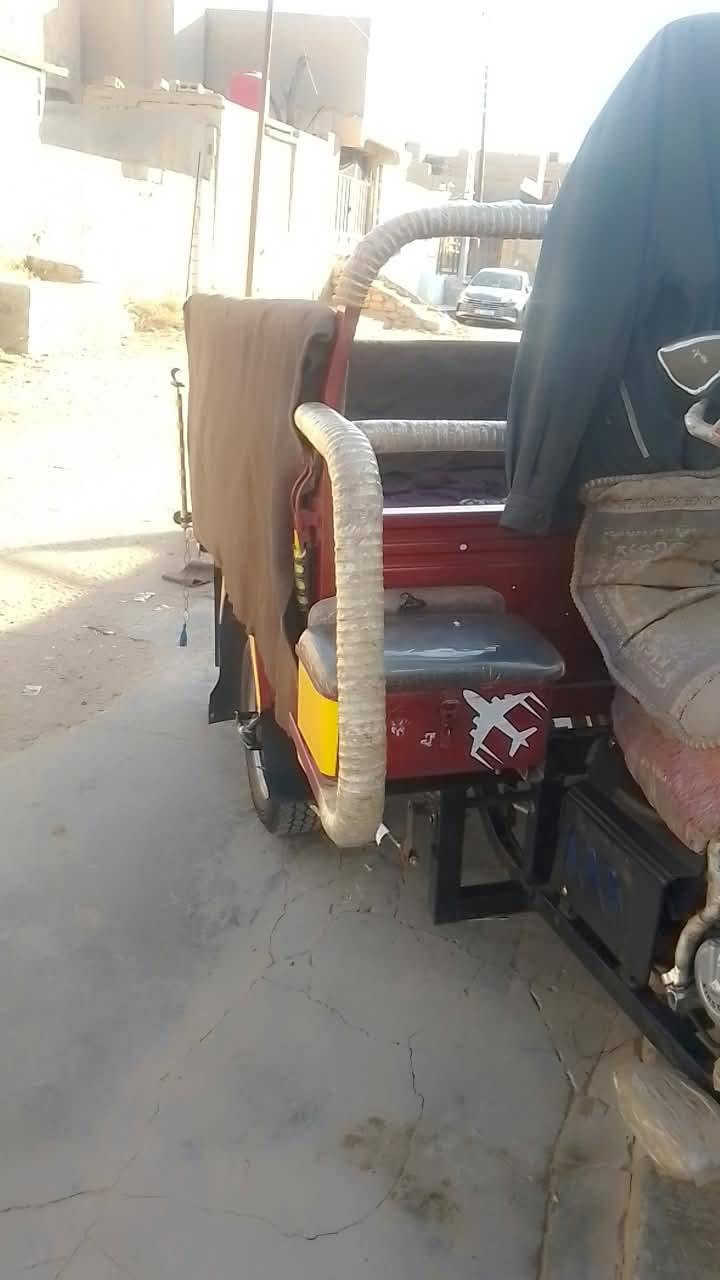 السلام عليكم ستوته للبيع موديل 22 طالعه ب 23 سجل الرقم سنويه تحويل ثاني يوم ثلاث ملايين ( و200) بها مجال فرق بسيط اتصال على هذا الرقم (***********)
