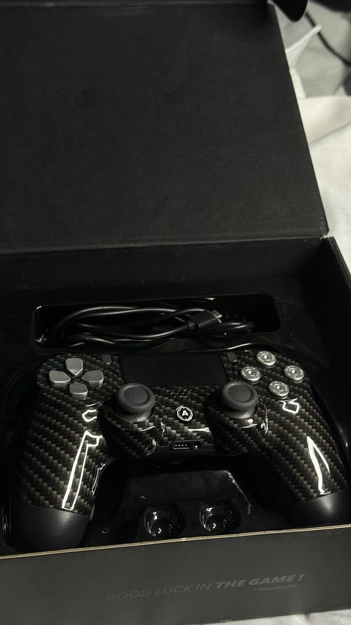 جوستيك احترافي من براند 
Aim assist 

القطعه بعدها جديده نظافتها كلش عاليه

هيكلها كاربون فايبر 

موجود توصيل كل المحافظات


**إذا كنت صاحب هذا الإعلان وتريد حذفه لأي سبب، رجاءا أرسل رسالة إلى الدعم الفني**