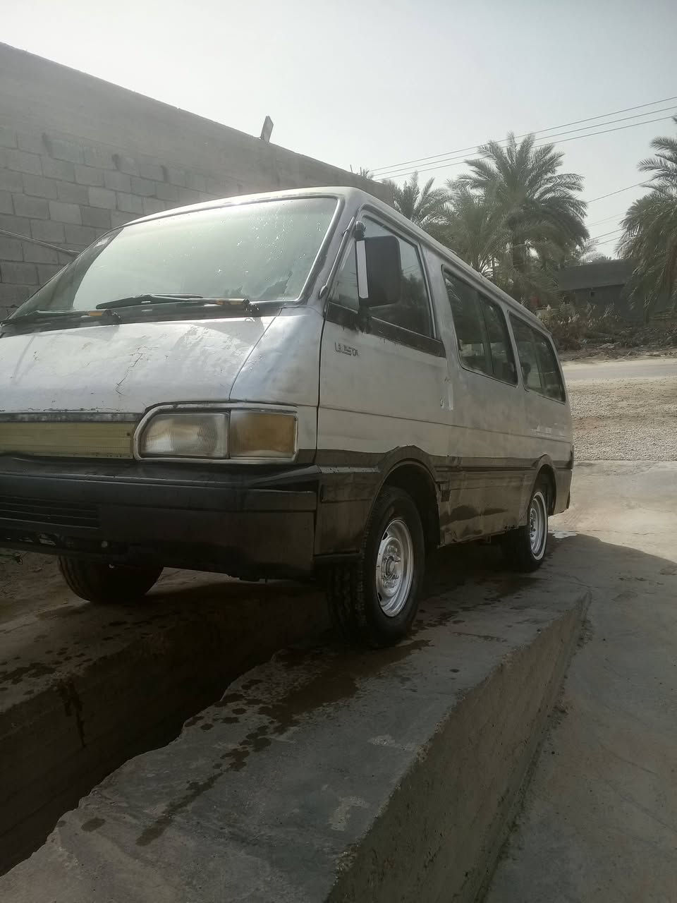 السلام عليكم كيه بسته للبيع موديل 93كير مكينه خير من الله لاتنقيص ولاتبخير باتري  جديد سنويه ل27 رقم بغداد مصفره هيئه وغرامات تحويل مباشر كهربائيات كلها شغاله تخم تاير جديد سلف جديد داخلها حلو نضيف سياره جاهزه السعر 29وبيها مجال مكان بابل ***********
