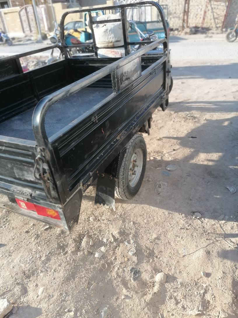 سلام عليكم ستوته للبيع موديل 2017اوراق اصوليه السعر 1000الرقم ***********
