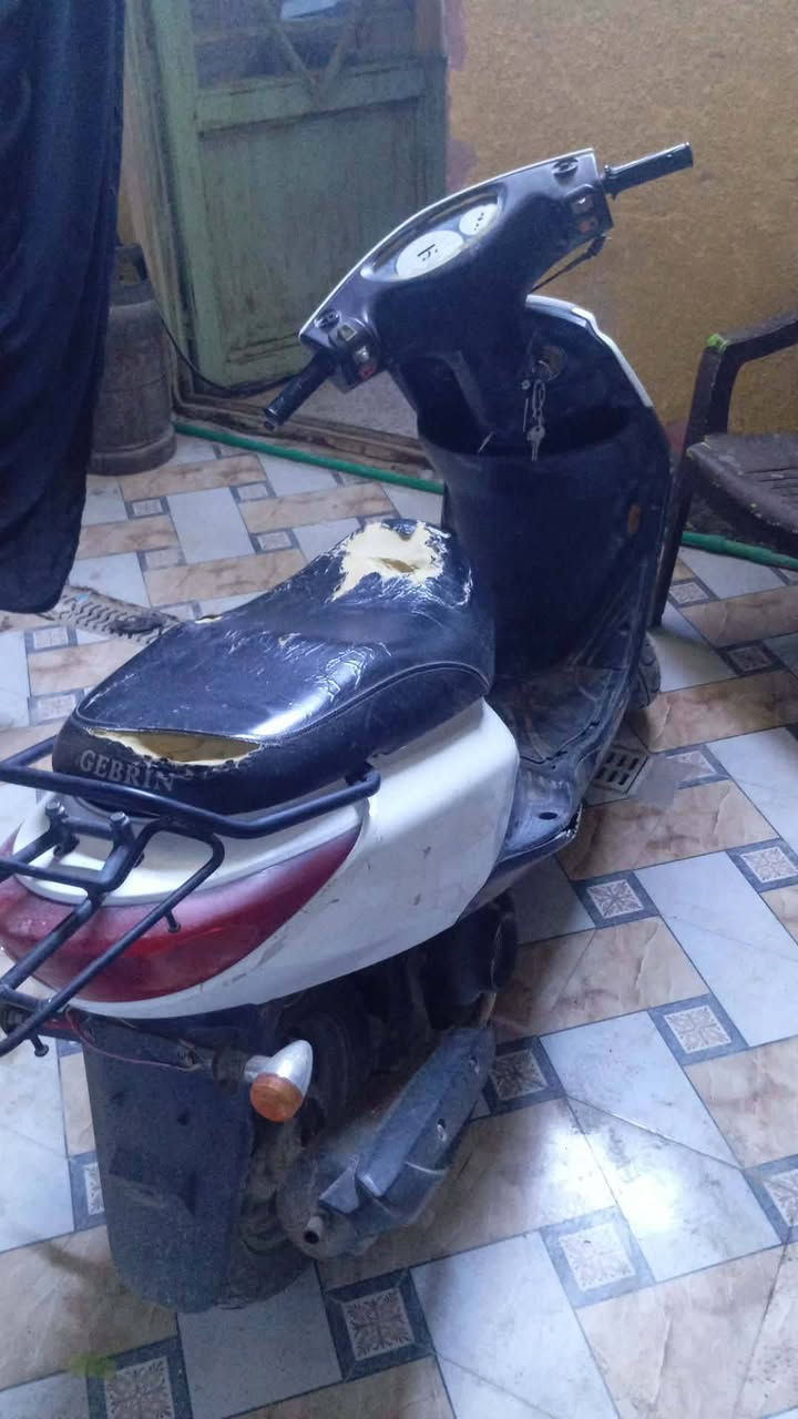 دراجة بريز محرك ماكس ياباني شغالة كلشي نقص بس باتري محرك بالة جديد صار اسبوع مبدل السعر 350 وبيهة مجال المكان مقابل فريحة خلف العلوة القديمة   ***********
