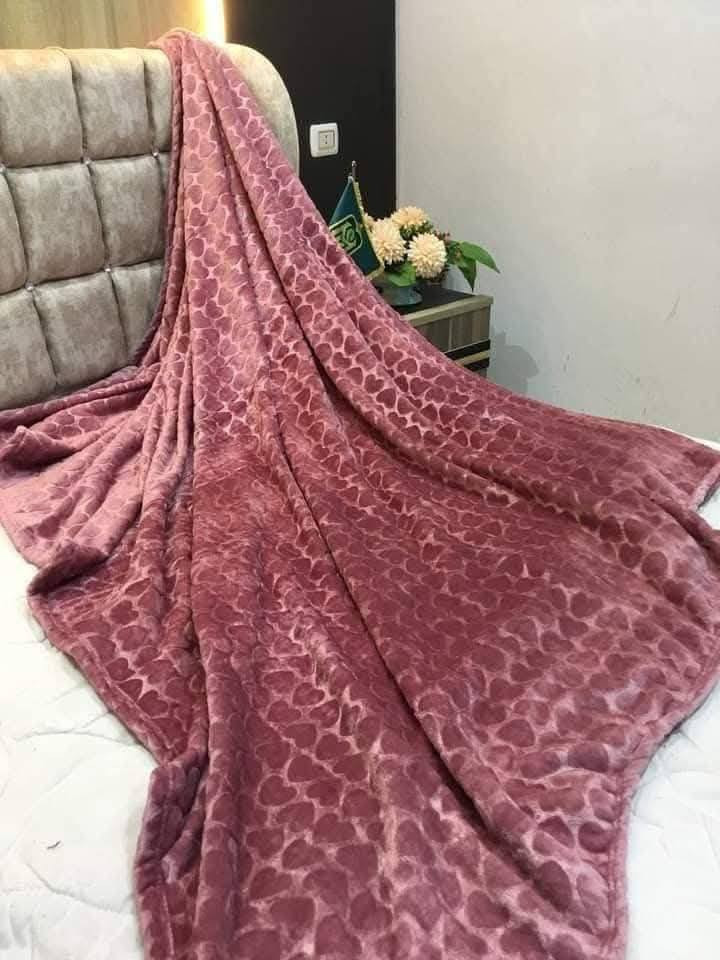 شتاء رائع ومميز مع مفروشات
 جنه 😍😍

جديد بطانيه ساده حفر قلوب 
كوالتي عالي جداً خامه ثقيل 😍

قياس 230*200 
الوزن 4 k
 
شكرا" لاختياركم منتجاتنا 
يوجد توصيل جميع المحافظات


**إذا كنت صاحب هذا الإعلان وتريد حذفه لأي سبب، رجاءا أرسل رسالة إلى الدعم الفني**