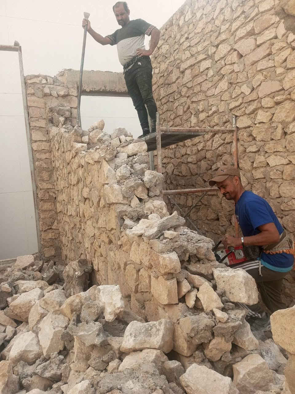 سلام عليكم  /  يوجد كادر عمل جاهز /  تصعيد مواد /  تنضيف بيوت /  تفليش /  تكشيط /  دفن نهري /  شقلنه ليل ونهار /  ومعداتنه جاهزه  ومالك دخل بكلشي تأخذ شقل جاهز مني سلمني شقل وتأخذ شقل جاهز / ماعليك بس تصال على رقم /// ***********
