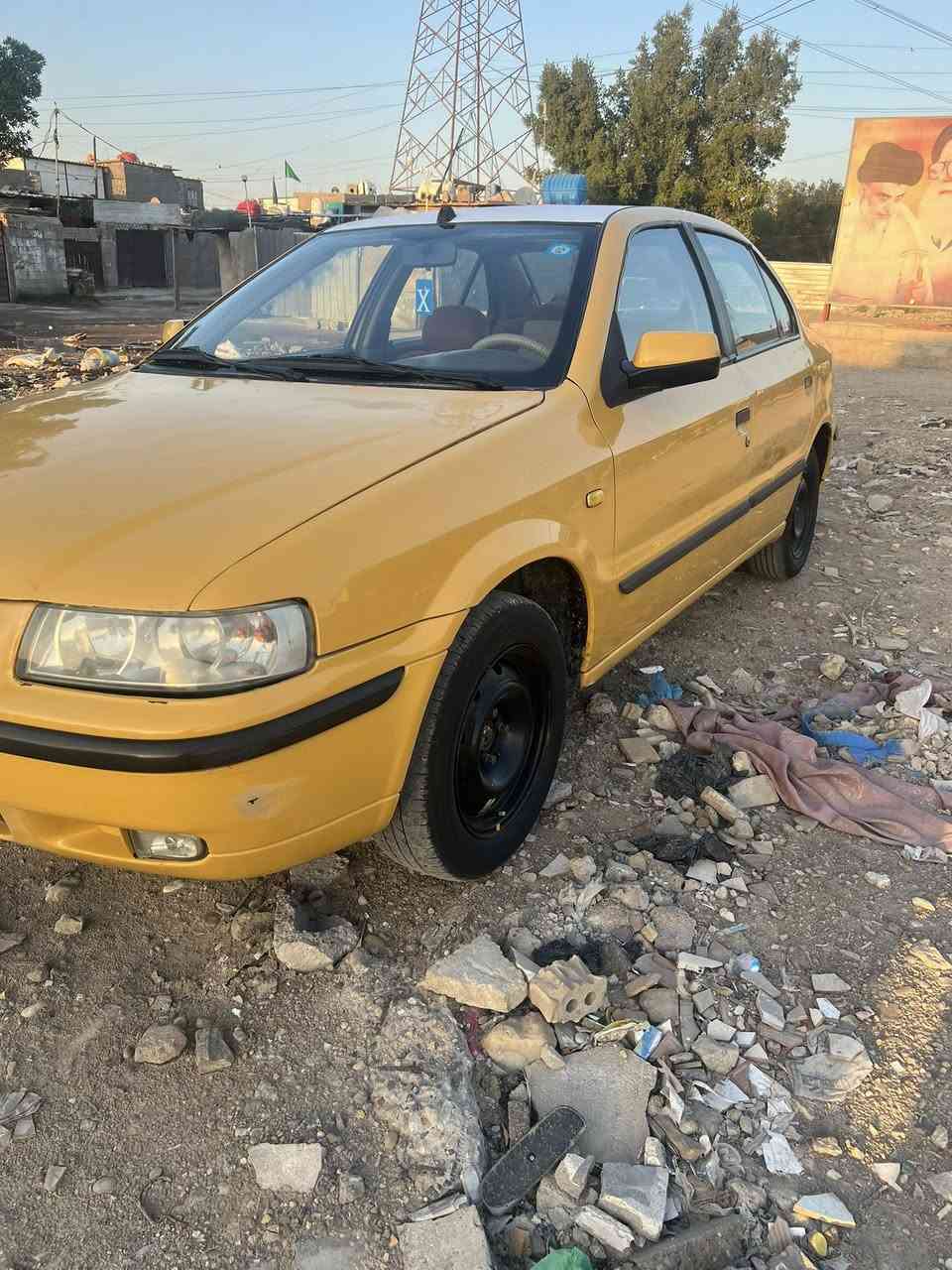 سلام عليكم سمند موديل 12 سيارة نضيفة شوفت عينكم كير مكينة نضاف تبريد تدفة كلة شغال صدرهة 50 بل100 بس مصفرة هية وغرامات تحويل ثاني يوم بسمي مكان بغداد رقم ***********
