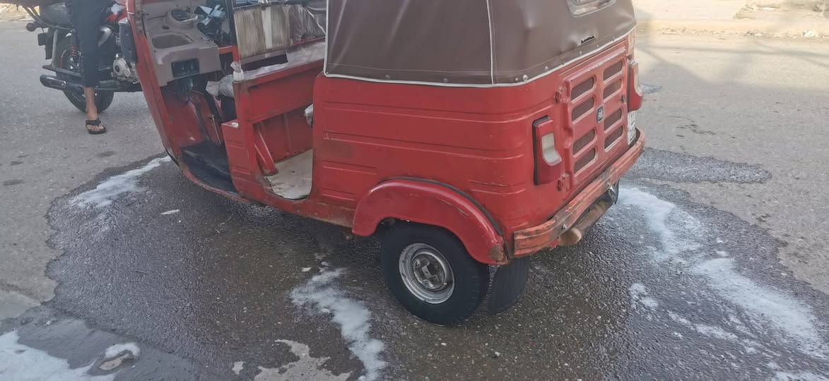 تكتك مديل 2017 شهر 10 يوم 25
رقم وسنويه تكتك كلهة بلاديه بس دوس معمره مكينه نضيفه كهربايات كلهة شغاله وجديده ماعوزهة شي سعر 4300 مكان بغداد حي نصر


**إذا كنت صاحب هذا الإعلان وتريد حذفه لأي سبب، رجاءا أرسل رسالة إلى الدعم الفني**