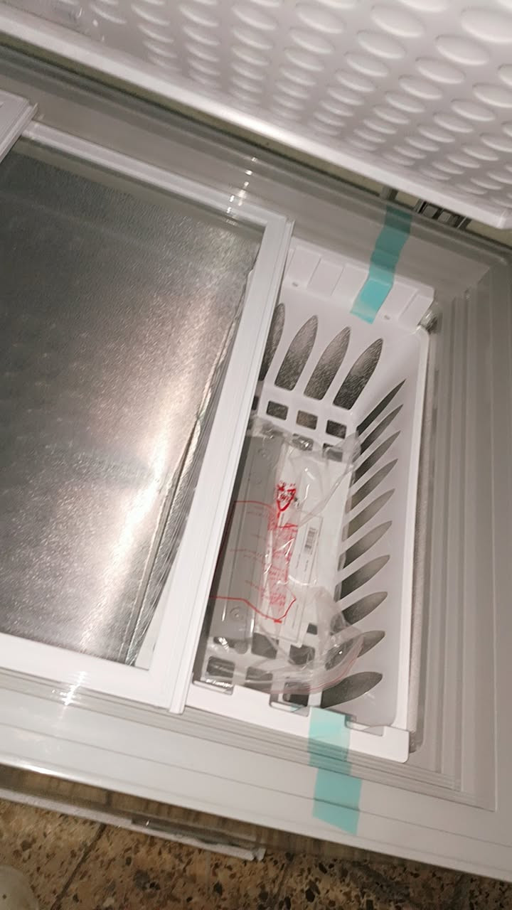 السلام عليكم مجمده للبيع وطباخ ثنينهن جددد مامستخدمات. عنواني كربلاء. حي العامل حتئ. توصيل عندي لل شراي لتواصل عل الرقم ***********
