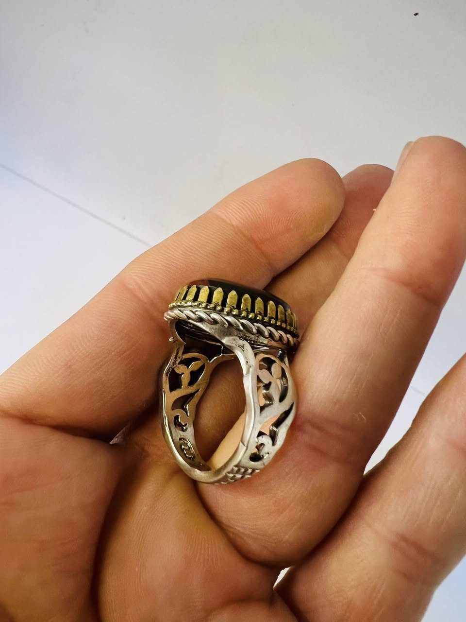 عقيق يماني مصور صياغه ثقيله السعر خاص


**إذا كنت صاحب هذا الإعلان وتريد حذفه لأي سبب، رجاءا أرسل رسالة إلى الدعم الفني**