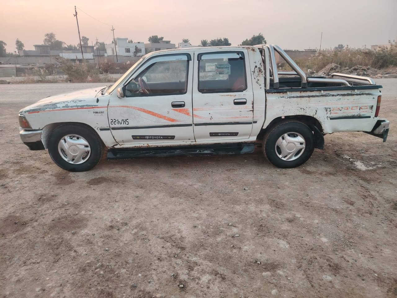 السلام عليكم تيوته موديل 93 مشروع وطني رقم مثني مميز 3 ارقام مكان بغداد السعر 52 وبيه مجال حك الجيه رقم ***********
