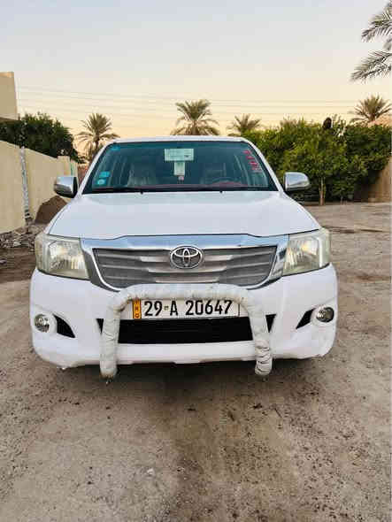 تويوتا موديل ١٢ سياره جديده بيهه صبغ جاملغ خلفي بس رش اثر طخه بسيطه لباقي كفاله سياره بسمي تحويل مباشر مشروع وطني رقم واسط الجديد السعر 175 مجال بسيط ‭٠٧٧٢ ١٣١ ١٩٠٣‬ بغداد
