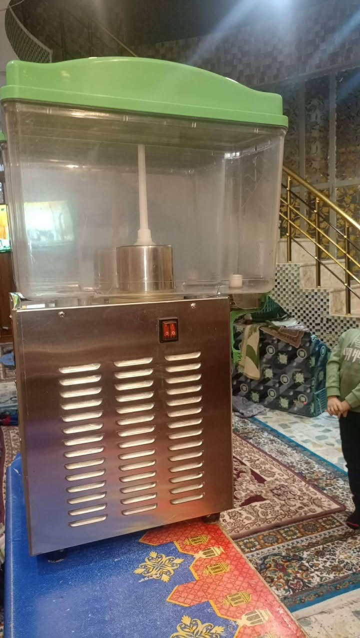 سلام عليكم غراض مطعم الئ البيع. ***********
