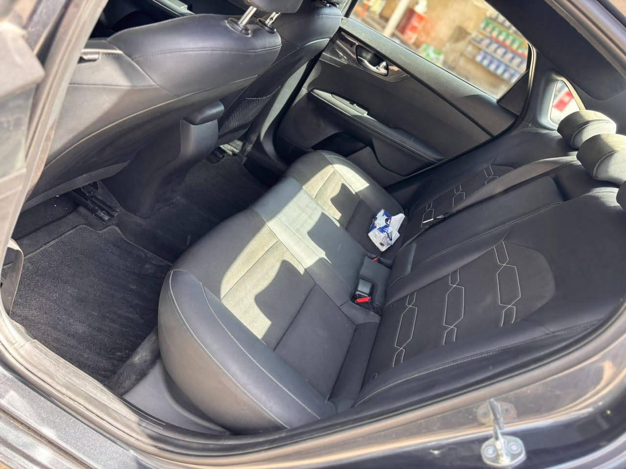 السلام عليكم
للبيع كيا فورتي جيتي لاين مكفوله من التبديل والصبغ تصليح خشم البنيد فقط بارد موديل 23 حره بآسمي مداور ثاني يوم السعر 170 
للاستفسار ***********
