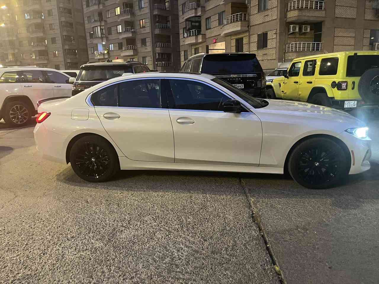 السلام عليكم
جمعة مباركة

BMW 330i x-drive 2024

مكفولة من الصبغ والتبديل بيها فقط PDR بالمكان المحدد بالصور وصور المزاد موجودة هم

بدون ايرباك بدون دواخل

ماشية 7 آلاف ميل فقط

السعر $350

***********
