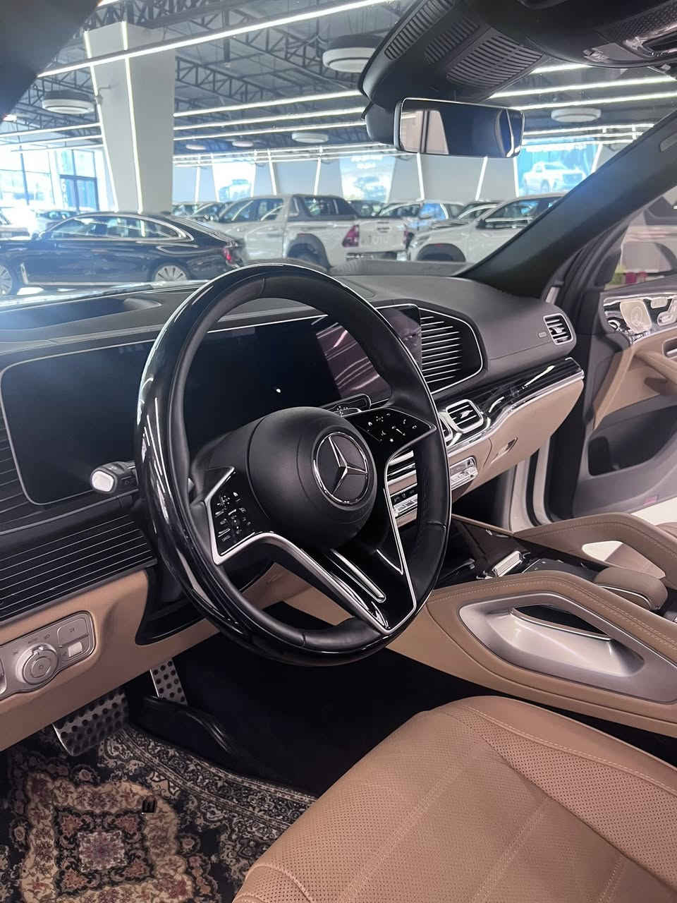 مارسيدس للبيع ضمان دولي Bcm 2024

GL S 580
حساس امامي خلفي 
4000 مكينه V8
كامرات محيطيه 
رادار جانبي 
رادار امامي خلفي 
تحديد مسار 
جكات 
ويل ٢٢
 مساج مقاعد وتدفئه تبريد 
جلد 
LEDاضائه 
بردات 
تدفئه مقاعد خلفي 
سبعه راكب 
4MATIC
بردات 

تواصل ع رقم 
نور مؤيد 

***********
