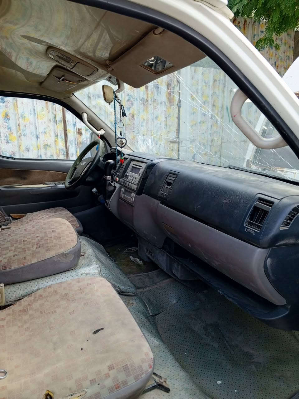 شيري H5 امراوس فقط ابفتون تفاصيل اكثر الاتصال على الرقم مامتواجد على النت ***********
