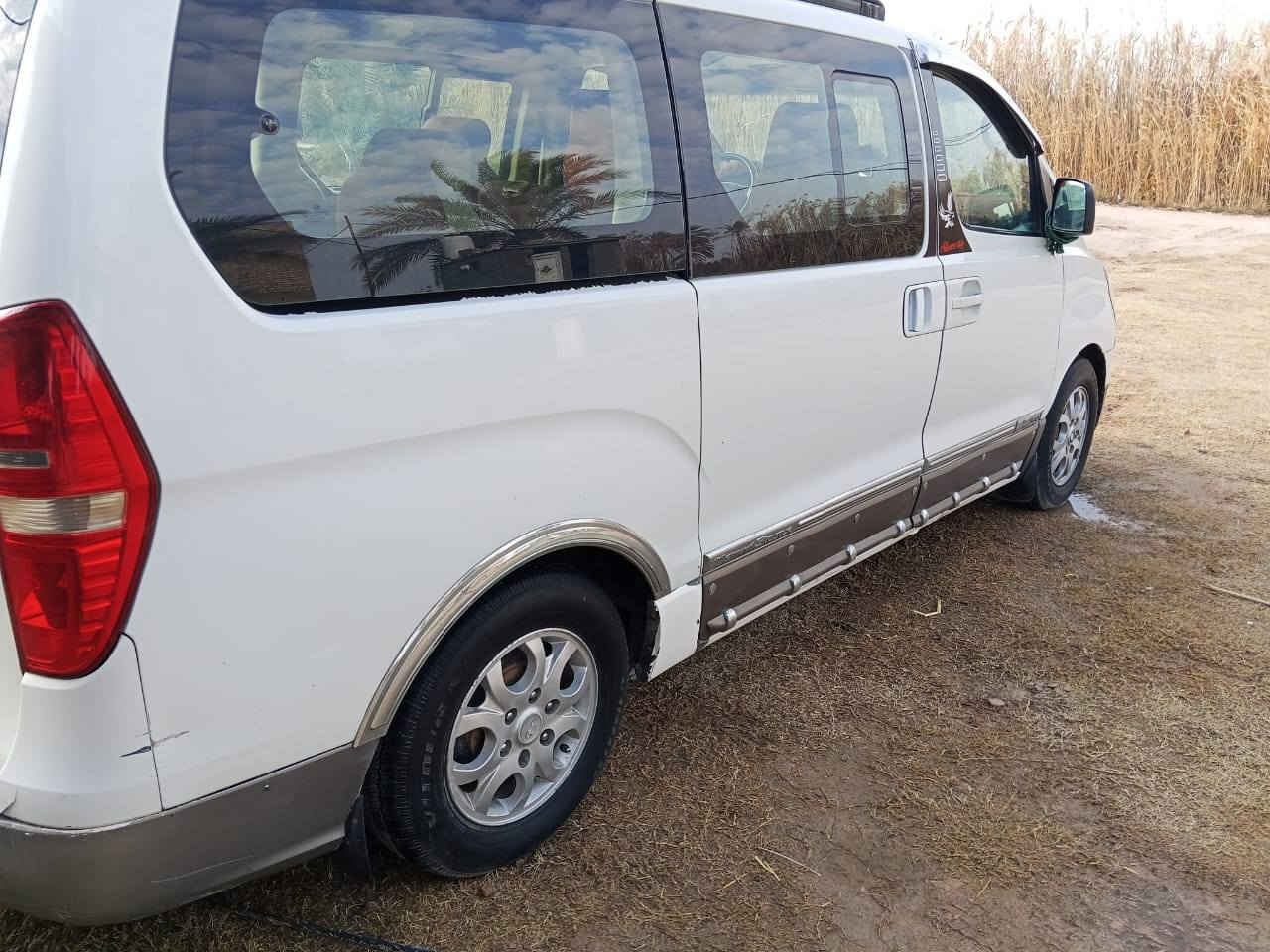 السلام عليكم 
ستاركس للبيع موديل 2011 مفتوح رقم بغداد دولي مصفره هيئه غرامات شواصي كفاله كير محرك حداديه دوشمه كهربائيات  
الرقم *********** مكاني الإسكندرية
