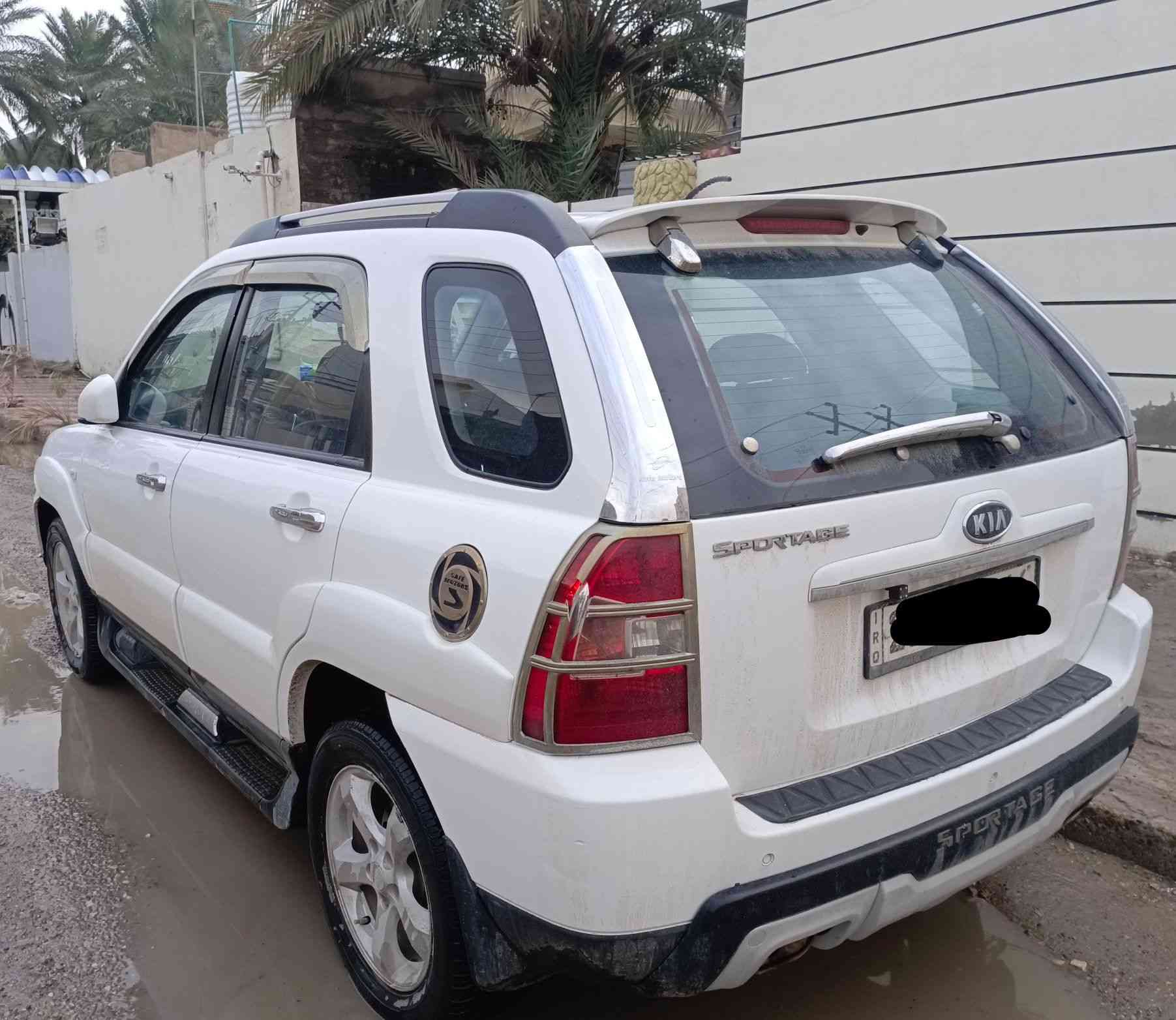 السلام عليكم سبورتج موديل 9 خليج حساسات خلفية كامرة شاشة 
الحادث فقط المواشر عليه باللون الأحمر ضرب خفيفة والباقي مكفول مراوس بسيارة خصوصي الاتصال بالرقم ***********
المكان بعقوبة
