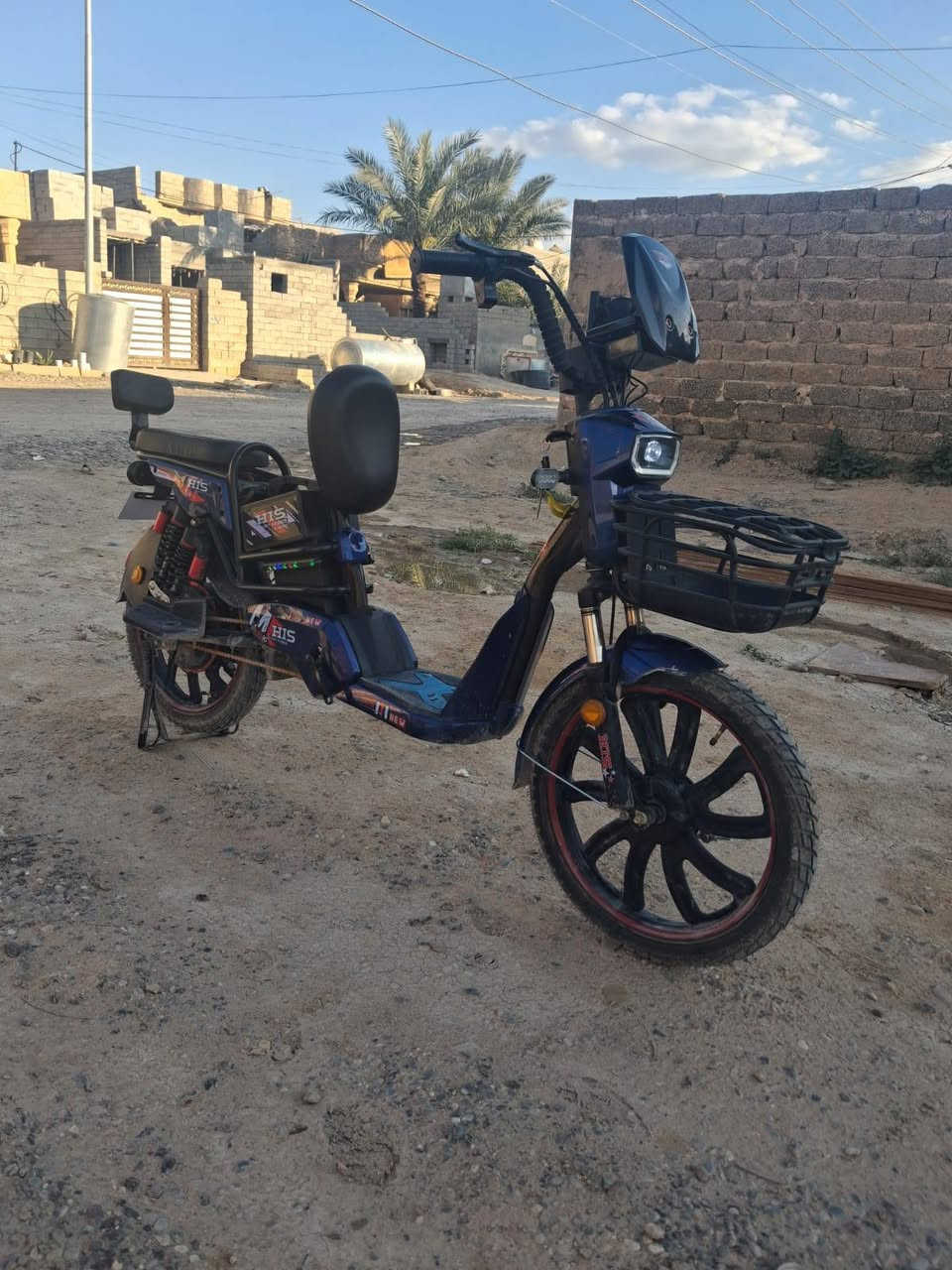 سلام عليكم درجه شحن البيع اربع بطاريات اخت الجديده 2سويج ونطيفه صار 4اشهر من اخذته مكان تكريت ديوم 
رقم ***********السعر 400وبي مجال

