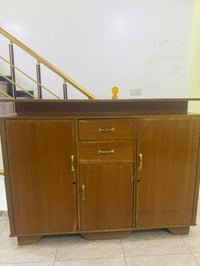 بوفية • ٨ مقاعد • نظيف جدا