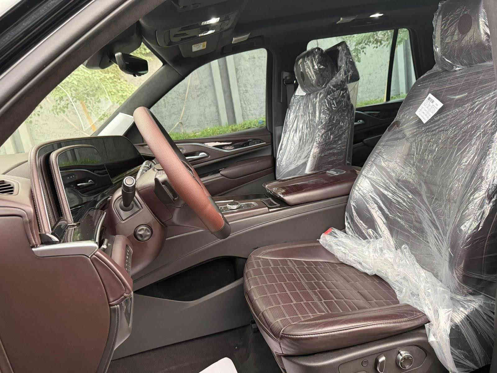 السلام عليكم 

كاديلاك  اسكاليد 2023 وكاله منصور 🇺🇸🇺🇸🇺🇸

فول مواصفات اسبريسو باب اول ✅

V8 محرك بانزين 

 ✅كفاله عامه من الصبغ والتعديل ومحرك ممفتوح مكفول 

🛑 فول مواصفات 

🛑 فتحه بانوراما 
🛑 كشن مساج
🛑 ٣٦ سماعه 
🛑 سقف شاموا 
🛑 شاشات خلفيه 
🛑 دوسه كهرباء 
🛑 ٥ كاميرات 
🛑 حساسات ٣٦٠ درجه 
🛑 ابواب شفط 
🛑 كشنات جلد قهوائي تجي فقط بل اسبريسو 
🛑 كيج الكتروني 
🛑 جكات تصعد وتنزل 
🛑 سماعات ونظام صوت 

هوايه بيها مواصفات بعد مااتنذكر كلها 

مكانها اربيل 

#انسب سعر 
#سعر
#كاديلاك 
السعر   ٨١٠ ورقه 💵💵 

*********** ☎️ أربيل
