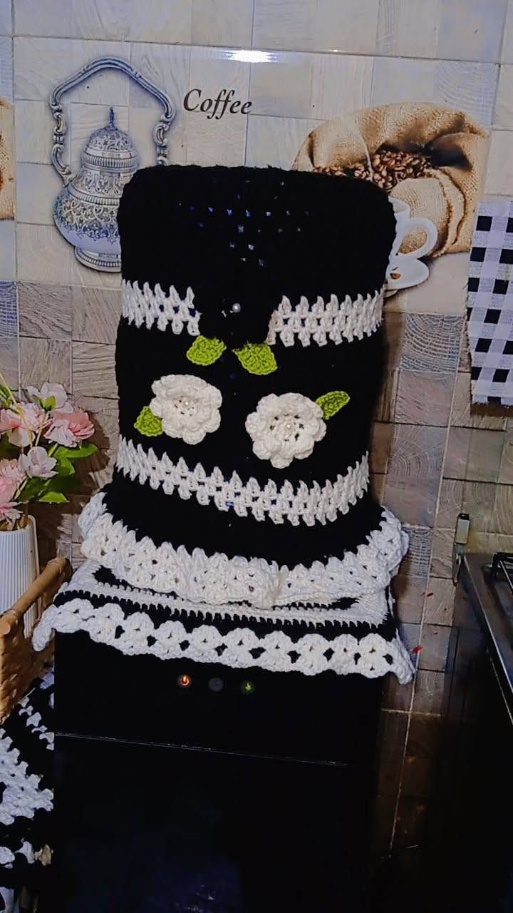 صور شغلي الرسم ع الزجاج و بالحياكة من بيت الزبونة الف عافيه حبيبتي الغالية تتهنين بيهن يارب 😍♥ 
للطلب خاص 
توصيل داخل الحسينية الف 🚕بغداد والمحافظات 5 الاف 🚛


**إذا كنت صاحب هذا الإعلان وتريد حذفه لأي سبب، رجاءا أرسل رسالة إلى الدعم الفني**