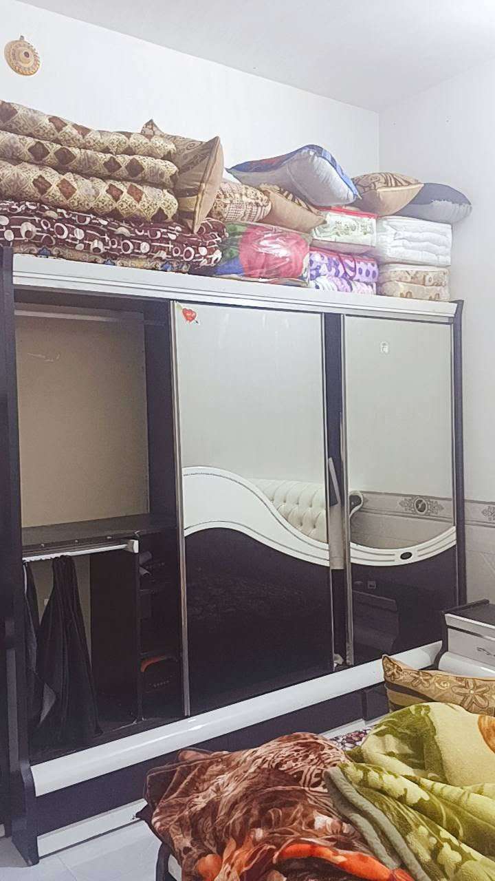 اخوان غرفه تركيه  وجرابي عدد 2 ام النفر وكنتور ابل بابين للبيع انضاف الاستفار علا هاذه الرقم ***********
