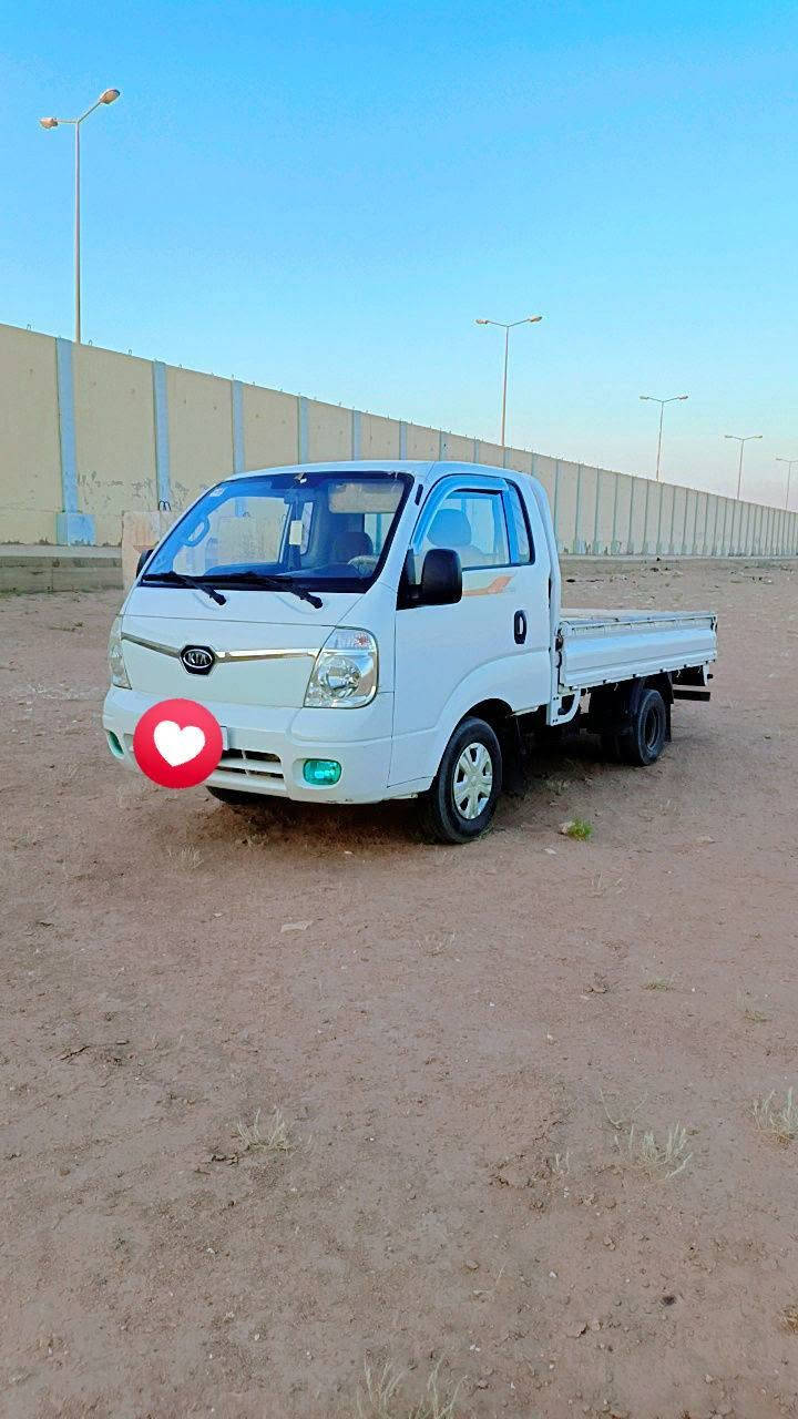 السلام عليكم كيا حمل للبيع العنوان النجف الكوفة السعر 85وبيه مجال للاستفسار ***********
