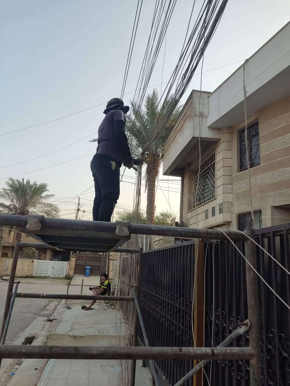 سلام عليكم شباب تصفيت مولدات ترتيب مقابل وايرات متروكه اي كطع واير نتحمل مسولي***********
***********
