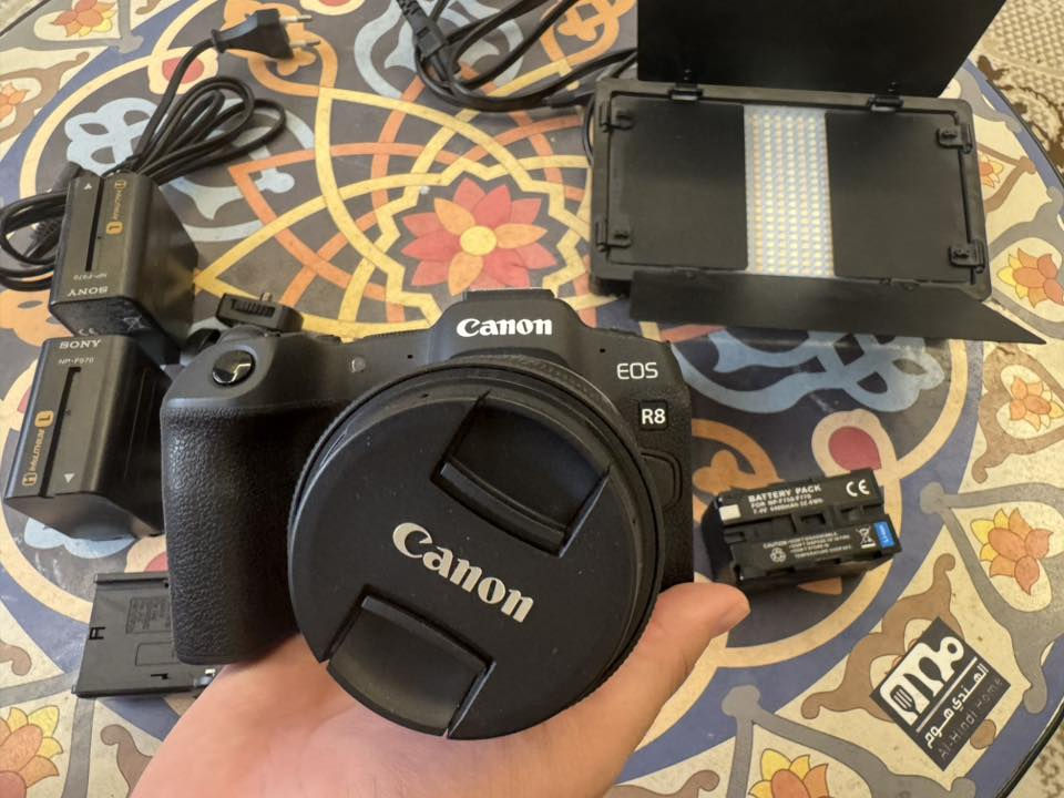 السلام عليكم
سعر مليون و 700 وبيها مجال

Canon EOS R8

* عدسة Canon RF 24-50mm

* إضاءة LED فيديو

* بطاريتان NP-F970 للإضاءة

* شاحنان للكاميرا

* بطاريتان إضافيتان للإضاءة

* بطاقة ذاكرة SanDisk Extreme PRO 32GB

* أسلاك وملحقات تثبيت

للتواصل واتس اب / ***********
