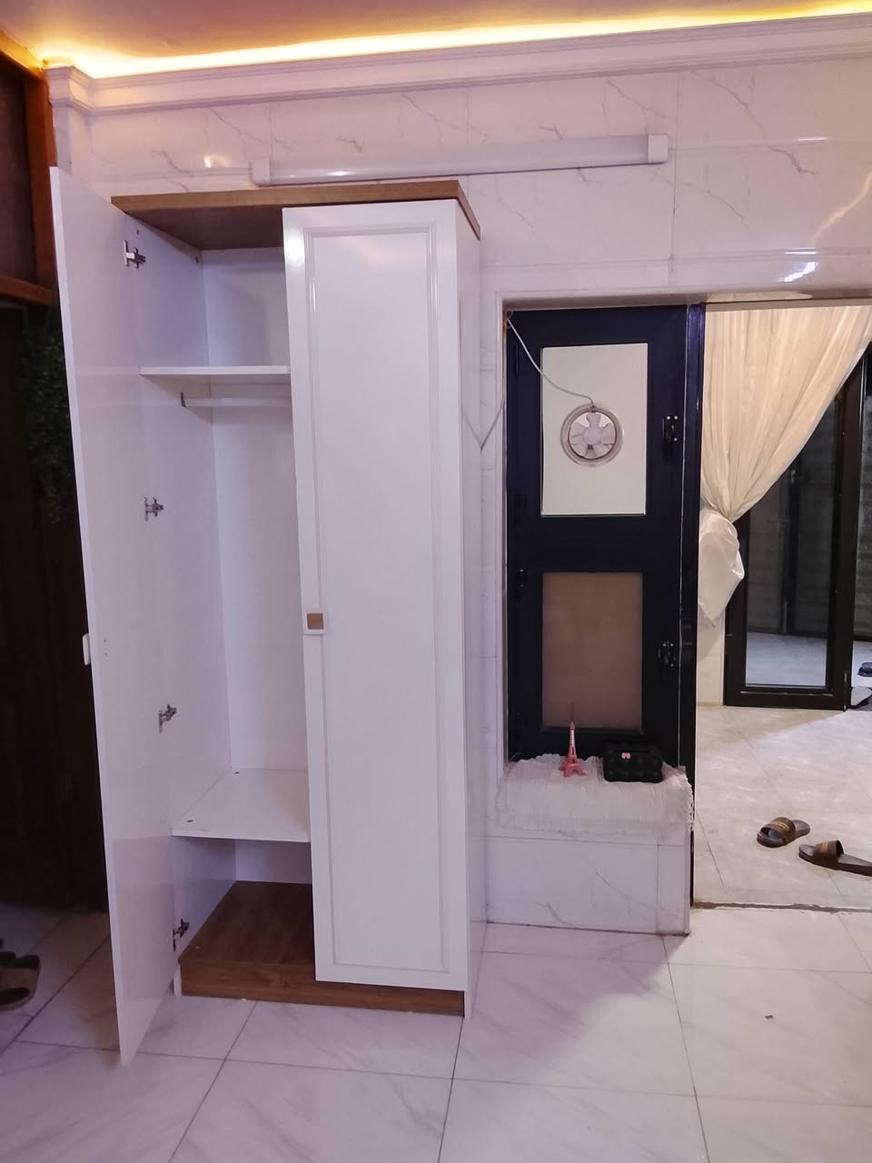 كنتور بابين تركي نظيف جداً لايوجد ضرر العنوان بغداد الشعب السعر 150 وبي مجال ***********
