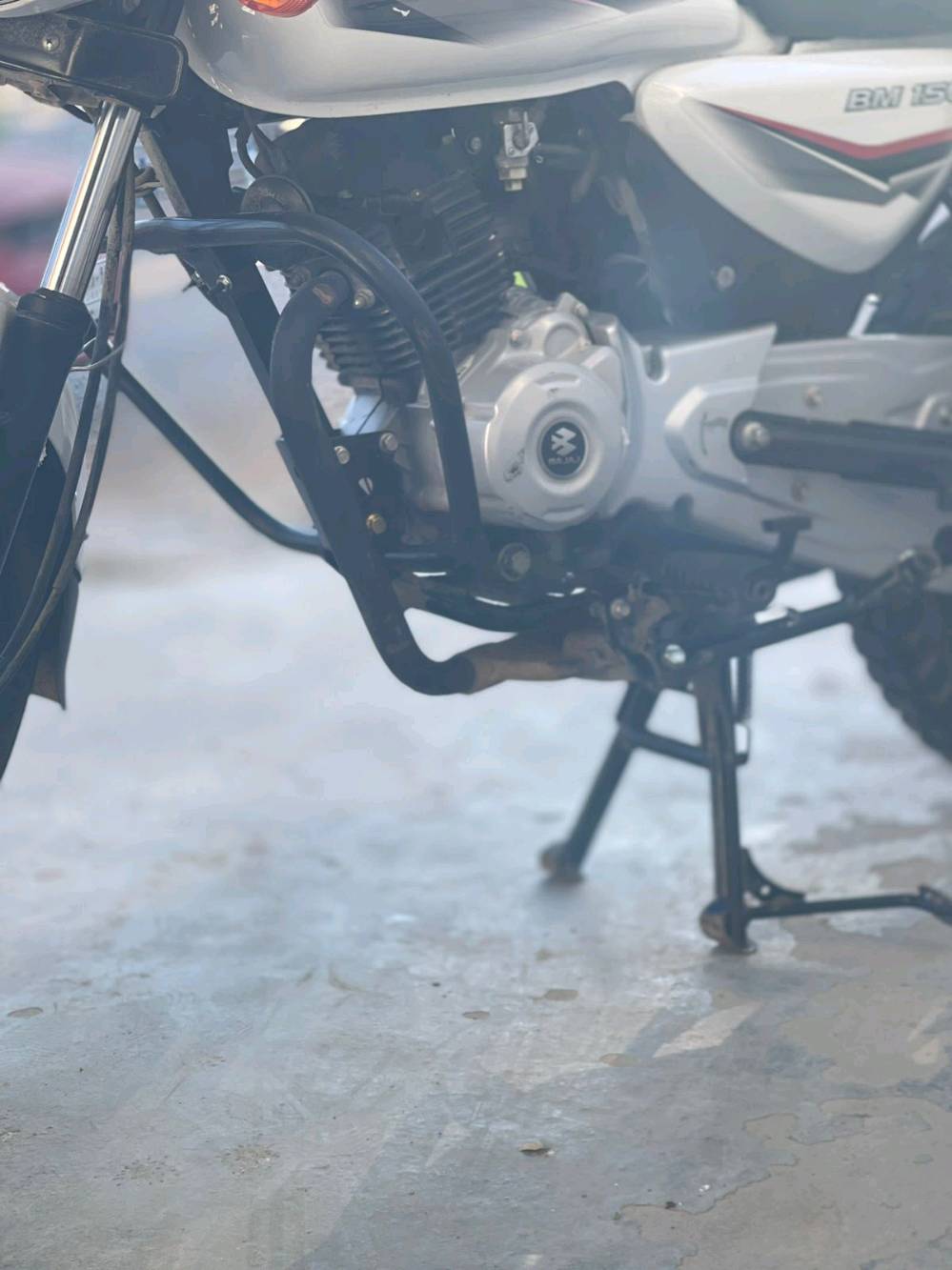 السلام عليكم  بوكسر كلاسك موديل ٢٠٢٣ للبيع

سنويه وارقام انكليزي ب اسمي تحويل مباشر
الدراجه قبل ٦ اشهر منزلهه من الشركه بعدهي نظيفه ع ايدي ممبدل بيهه اي شي 
كلشي ع تفاصيل الشركه وكامله متصرف عليهه ربع
مكينه خرسه شلعهه بنزات كلجات كلهه نظيفه وجاهزه تاخذهه كبل صندوك وللشارع

الدراجه كامله من كهربائيات كلها 

الدراجه نضيفه نظافه ٩٥٪؜ الصور كدامكم وتجي تشوفهه وتعرف احلى من الصور 
رايدهه ب٢٩٠٠ بمليونين و٩٠٠ الف وبيهه مجال بس مو هواي المجال 

مكاني بغداد العامريه للاستفسار *********** 

موجود واتس وماسنجر